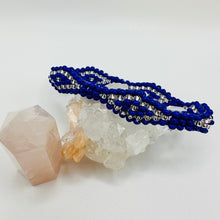 Load image into Gallery viewer, Yemaya Ilde Blue And White Stretchable Bracelet
